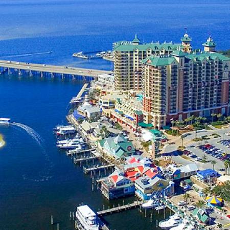 Emerald Grande, Destin, Things to Do, Mardi Gras, Brunch, HarborWalk, Live Music, Parade